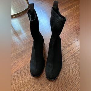 Everlane black “Glove boot”